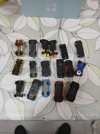 Lote 17 coches de juguete