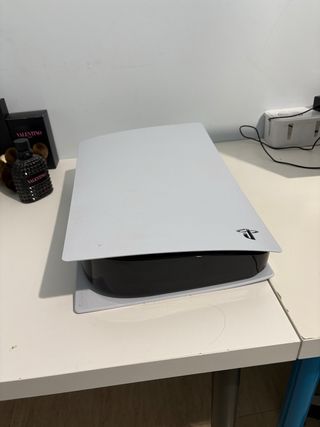 Playstation 5 Seminueva, 250€ (precio negociable)