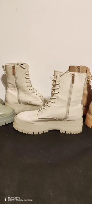 Botas verdes y beige y marrón mujer