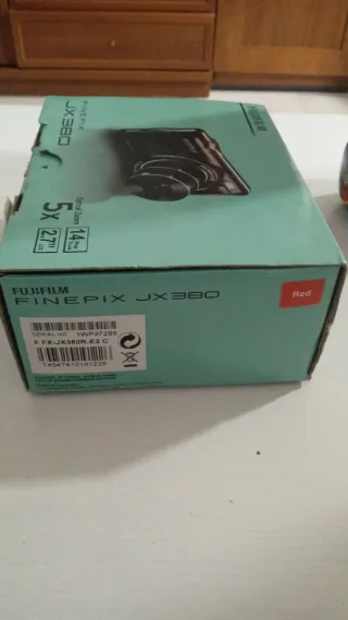 Fujifilm FinePix JX380 Roja