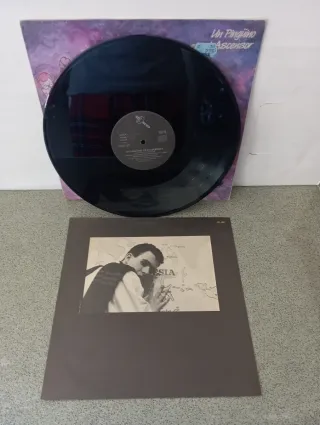 Lote 2 Vinilos Un Pingüino en mi ascensor