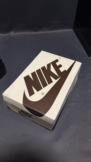 Jordan 1 Retro Low OG SP Travis Scott Marrón