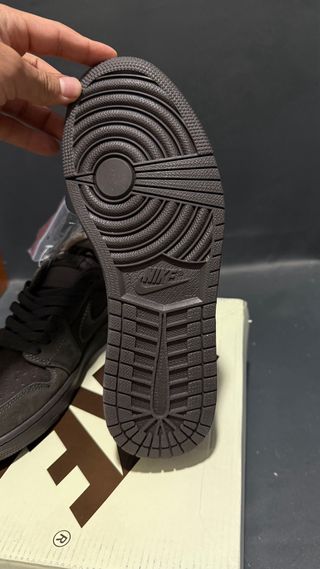 Jordan 1 Retro Low OG SP Travis Scott Marrón