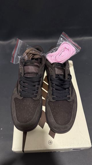 Jordan 1 Retro Low OG SP Travis Scott Marrón