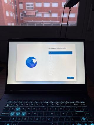 MSI Thin 15 B12UC RTX 3050 16GB RAM