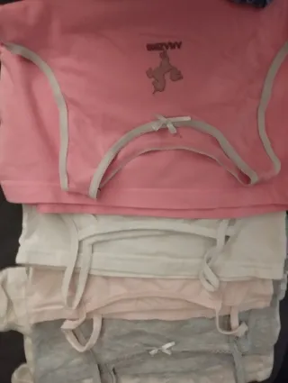 Lote 4 shorts niña y 5 camisetas