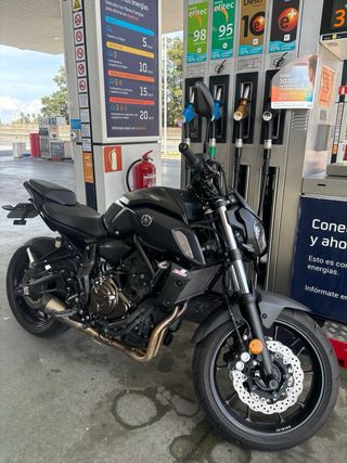 Yamaha MT-07