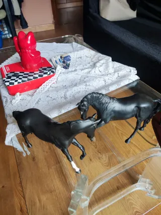 2 Figuras Caballo Porcelana Beswick Black