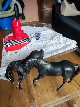 2 Figuras Caballo Porcelana Beswick Black