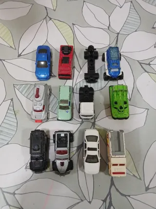 Lote 12 coches Matchbox de juguete