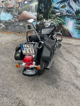 Suzuki Intruder C800