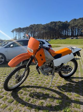 Gilera Enduro/Motocross Naranja y Blanca