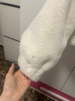 Abrigo pelo Bershka Talla S