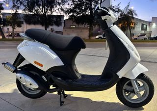 Piaggio Zip 49cc Blanca y Negra