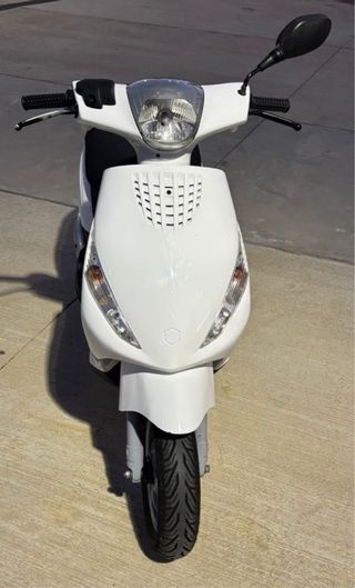 Piaggio Zip 49cc Blanca y Negra