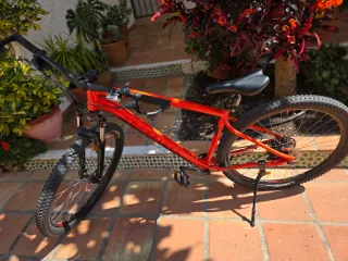 Lote 4 Bicis Eléctricas URX 1Paseo 1Montaña y una
