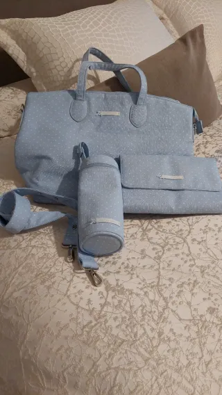 Bolsa maternidad, portabiberón y neceser azul