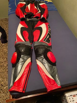 Honda CBR 600F Sportbike Roja y Negra