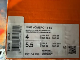 Nike Vomero 18 SE Scarpe Running Uomo Donna