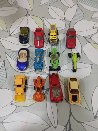 Lote 12 coches de juguete Mattel
