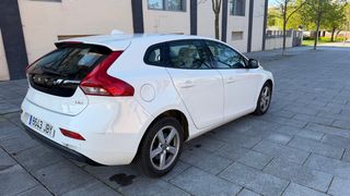 Volvo V40 2015