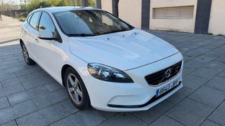 Volvo V40 2015