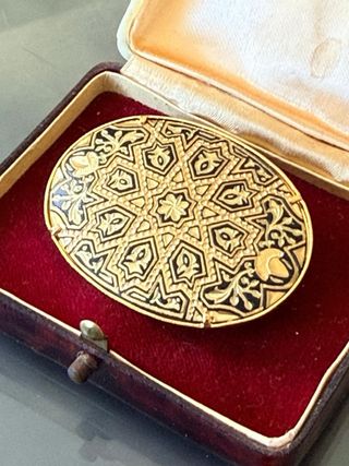 Spilla vintage Toledo damascena oro e nero