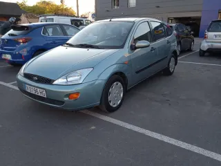 Ford Focus 2000