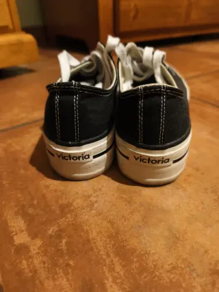 Zapatillas Victoria negras plataforma talla 36