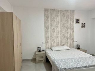 Piso en alquiler en Los Ángeles - Cruz de Caravaca en Almería