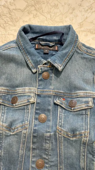 Cazadora vaquera Tommy Hilfiger niño T.110