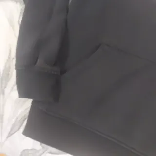 Sudadera Negra Pray