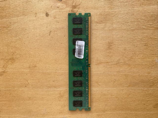 Memoria RAM Kingston DDR 2GB