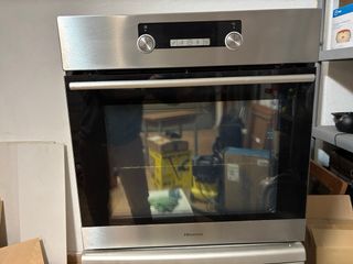 Lavavajillas Bosch Serie  4 y horno Hisense