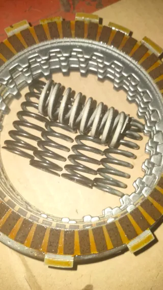 Embrague honda cbr600f f4i pc35 2002.