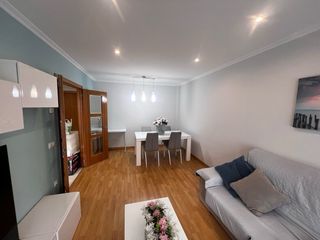 Se alquila piso en Burela (Lugo).