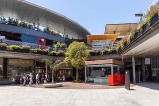 Terreno en venta en Centre en Cornellà de Llobregat