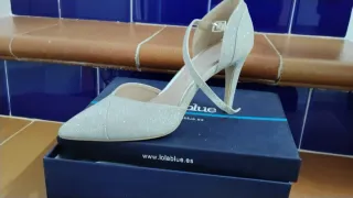 Zapatos mujer 39 y niño 35 negros