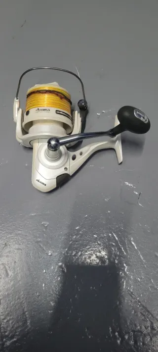 Carrete de pesca Okuma