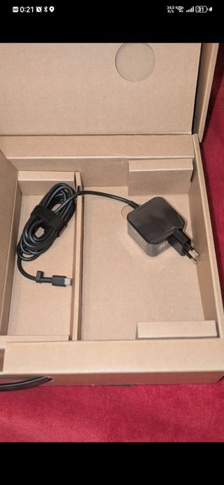 Ordenador portátil ASUS blanco