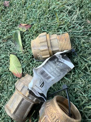 Piezas de latón para fontanería