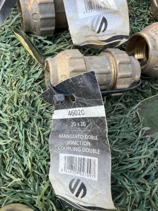 Piezas de latón para fontanería