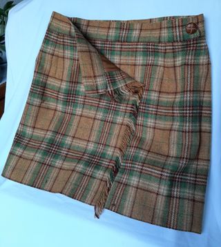 Minifalda escocesa en lana de cuadros mostaza