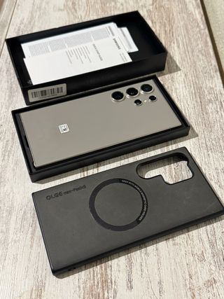 Samsung S24 Ultra + Funda Magnética OLGE