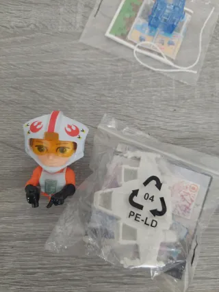 Muñecos Kinder Maxi DC Comics 5€ cada uno