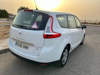 Renault Grand Scenic 2011