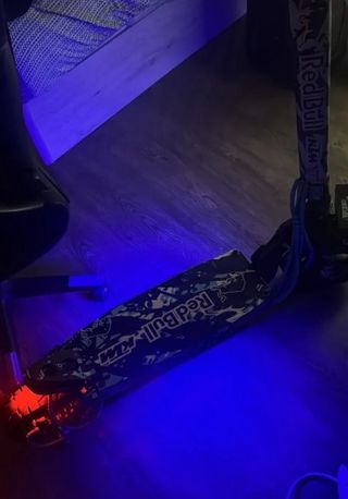 NEGOCIABLE. SmartGyro Rockway Red Bull