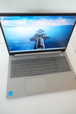 Ordenador Portátil Lenovo I5-1135G7 256Gb NVME 8GB