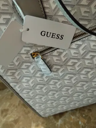 Guess Silvana shopper grande – nuevo