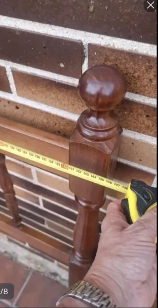 Cabecero y 2 mesitas de noche de madera